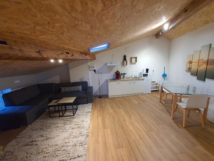 Loft Du Get Apartment เรอแวล ภายนอก รูปภาพ